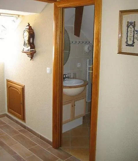 La Chenaz Bed & Breakfast Cernex